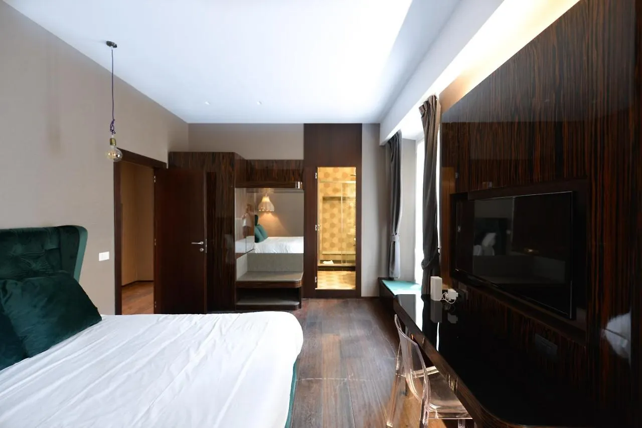The Babuino - Luxury Serviced Apartment